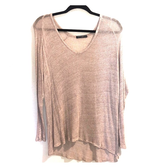 Brandy Melville sweater - Picture 1 of 3